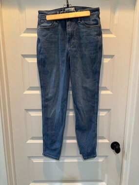 Abercrombie & Fitch Light-to-Medium Blue High-Rise Mom Jeans